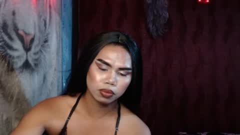 Snapshot of queenpinayebony_xx chatting on 18, 7, 2026 queenpinayebony_xx online show from 18, 7, 2026