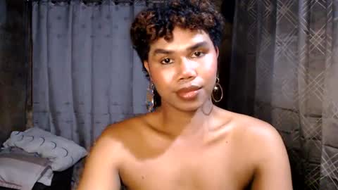 Snapshot of queenpinayebony_xx chatting on 22, 7, 2026 queenpinayebony_xx online show from 22, 7, 2026