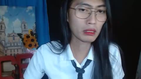 queensteffi online show from 2, 2, 2025