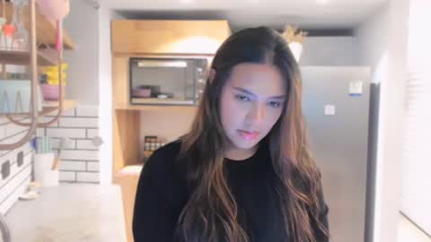 Val  -  online show from 19, 1, 2025