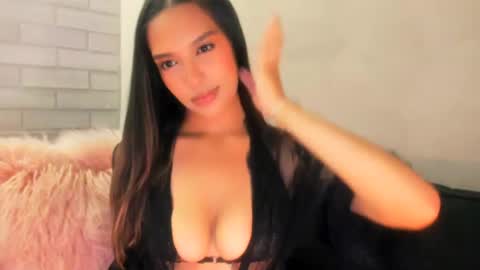 Snapshot of queenv66 chatting on 27, 6, 2026 Val - online show from 27, 6, 2026