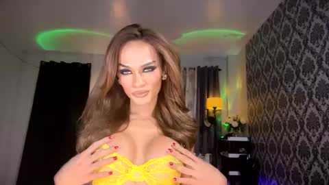 ValentinaMoone online show from 2, 7, 2026