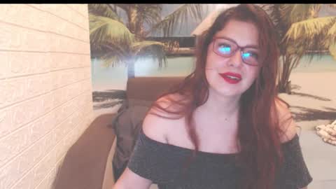 Snapshot of queenxnatasha chatting on 8, 11, 2025 queenxnatasha online show from 8, 11, 2025