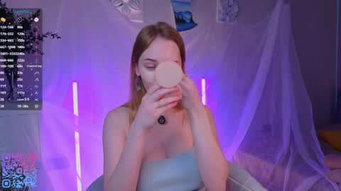 Snapshot of quennacindy chatting on 13, 9, 2025 Teri  My favorite vibes 77 101 222 666 online show from 13, 9, 2025