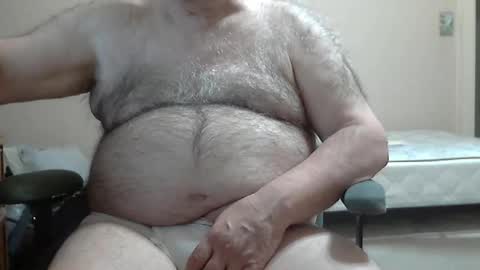 Snapshot of quietnshy2 chatting on 13, 4, 2026 quietnshy2 online show from 13, 4, 2026