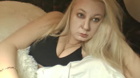 qwertyui online show from 29, 11, 2025