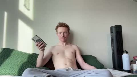 Snapshot of r3ddy2go chatting on 23, 3, 2026 r3ddy2go online show from 23, 3, 2026