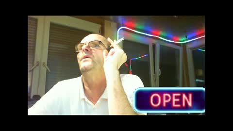 Snapshot of r_2d2_ chatting on 27, 2, 2025 dj mike online show from 27, 2, 2025