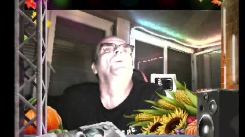 Snapshot of r_2d2_ chatting on 14, 9, 2025 dj mike online show from 14, 9, 2025