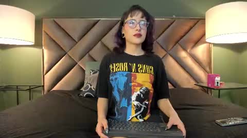 Snapshot of rache_roth chatting on 7, 7, 2026 Rachel online show from 7, 7, 2026