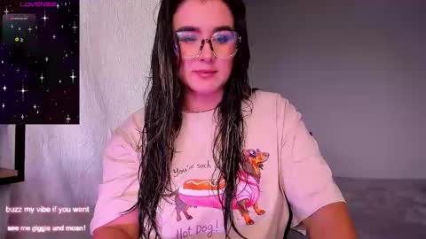 Rachel Foss online show from 7, 4, 2026