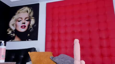  DALIANA  online show from 30, 4, 2026
