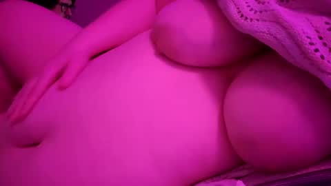 rachs_wardrobe online show from 5, 2, 2026