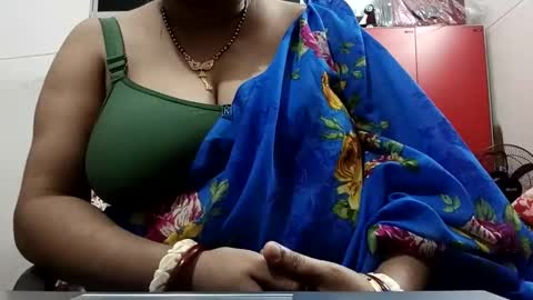 Snapshot of radharani143 chatting on 25, 10, 2025 Radharani online show from 25, 10, 2025