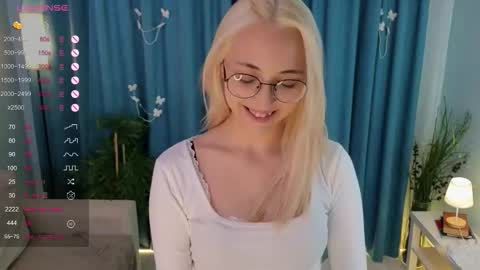 Karina online show from 17, 9, 2025