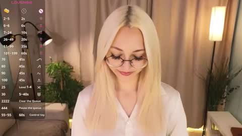 Karina online show from 28, 9, 2025