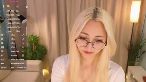 Karina online show from 5, 10, 2025