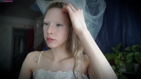 Snapshot of radiant_ada chatting on 3, 6, 2026 ada online show from 3, 6, 2026