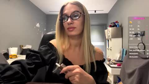 Snapshot of raeannschemmer chatting on 13, 2, 2026 Mila online show from 13, 2, 2026