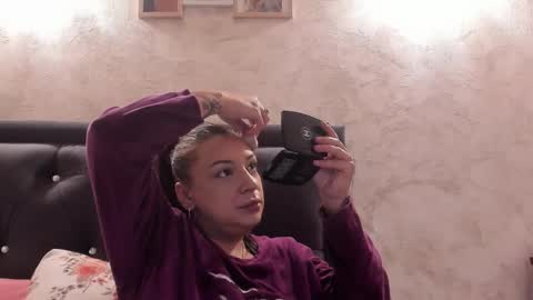 raelledarkstar online show from 15, 12, 2025