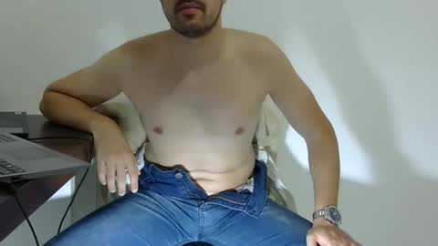 Snapshot of rafaelssk chatting on 8, 1, 2026 elenacam online show from 8, 1, 2026