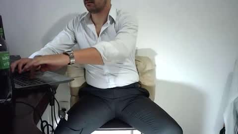 Snapshot of rafaelssk chatting on 10, 3, 2026 elenacam online show from 10, 3, 2026