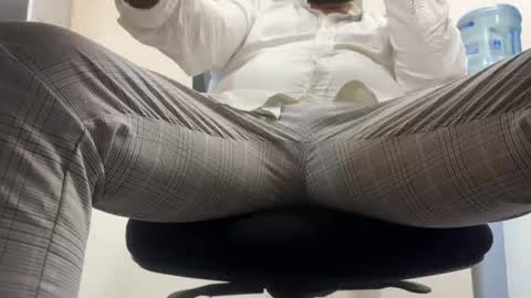 youngstud online show from 1, 7, 2026
