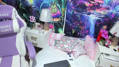 Snapshot of rainbow__coockie chatting on 1, 1, 2025 rainbow__coockie online show from 1, 1, 2025