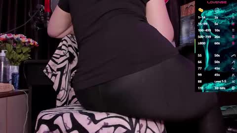 Snapshot of raissa_sky26 chatting on 26, 7, 2026 Laura online show from 26, 7, 2026