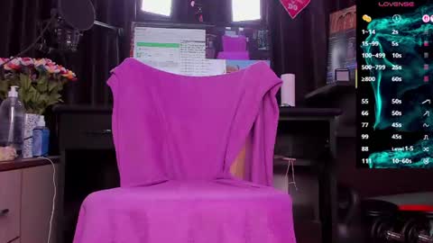 Snapshot of raissa_sky26 chatting on 30, 7, 2026 Laura online show from 30, 7, 2026