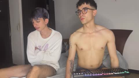 Snapshot of rakhubs chatting on 4, 3, 2026 Enzo online show from 4, 3, 2026