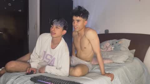 Snapshot of rakhubs chatting on 5, 3, 2026 Enzo online show from 5, 3, 2026