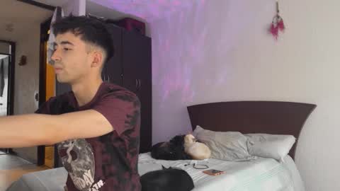 Snapshot of rakhubs chatting on 16, 3, 2026 Enzo online show from 16, 3, 2026