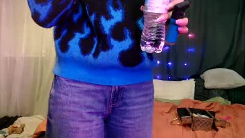    RAMONA Q   online show from 21, 1, 2025