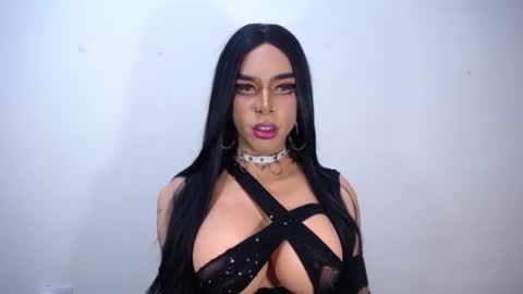 RamonaSmit online show from 17, 11, 2025