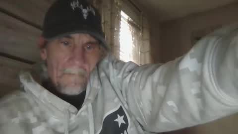 Snapshot of ramrod70 chatting on 23, 11, 2025 ramrod70 online show from 23, 11, 2025
