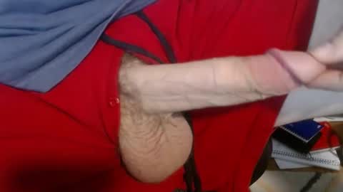 Snapshot of random41yearoldguy chatting on 18, 1, 2025 random41yearoldguy online show from 18, 1, 2025