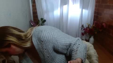 Snapshot of raquel_gh chatting on 20, 1, 2025 Raquel online show from 20, 1, 2025