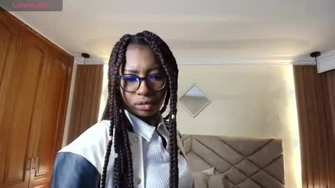 Snapshot of raqueljones_ chatting on 25, 6, 2026 Raquel online show from 25, 6, 2026