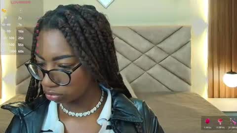 Snapshot of raqueljones_ chatting on 3, 8, 2026 Raquel online show from 3, 8, 2026