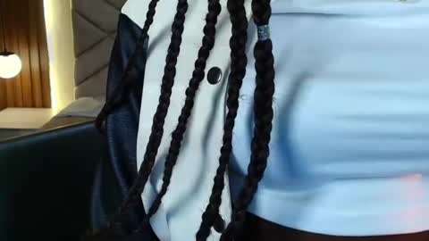 Snapshot of raqueljones_ chatting on 6, 8, 2026 Raquel online show from 6, 8, 2026