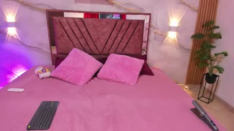 Snapshot of raquella_ chatting on 13, 3, 2026 raquella_ online show from 13, 3, 2026