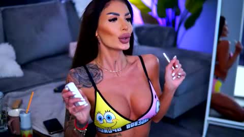 Snapshot of raquellevon chatting on 30, 10, 2025 Raquelle online show from 30, 10, 2025