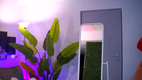 Snapshot of raquellevon chatting on 19, 11, 2025 Raquelle online show from 19, 11, 2025