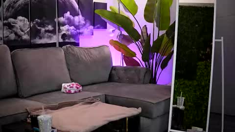 Snapshot of raquellevon chatting on 21, 3, 2026 Raquelle online show from 21, 3, 2026