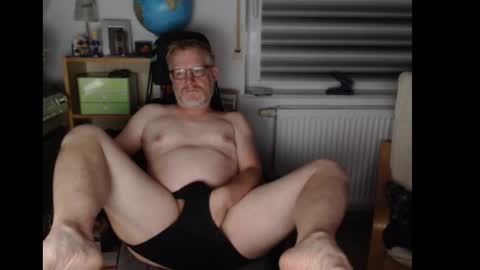 Raunchy me online show from 27, 9, 2025