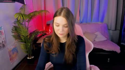 Snapshot of raven_crowe chatting on 6, 3, 2026 Raven online show from 6, 3, 2026