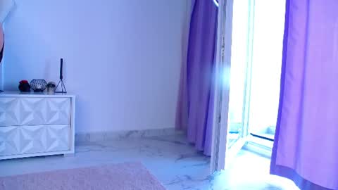 Raven Foxxy online show from 24, 6, 2026