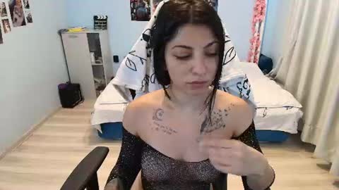 Snapshot of raven_haired_goddess chatting on 4, 8, 2026 raven_haired_goddess online show from 4, 8, 2026