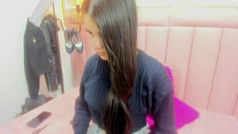 raven_loove online show from 4, 5, 2026
